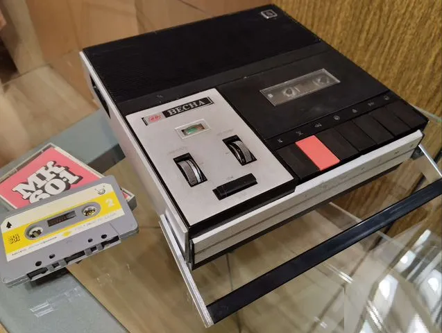 Откуда скопировали магнитофон «Весна». Моё расследование