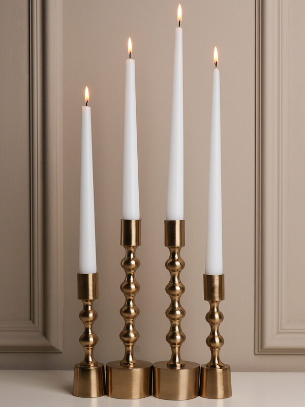 Фото с карточки товара Я. Маркет. Подсвечники золотые. 