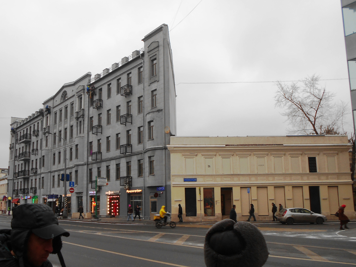 Дом с одной стеной (Таганская ул., 1/2)