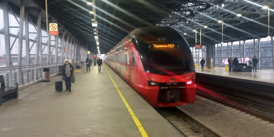 Двухэтажные аэроэкспрессы Москвы-Stadler KISS RUS ЭШ2 -