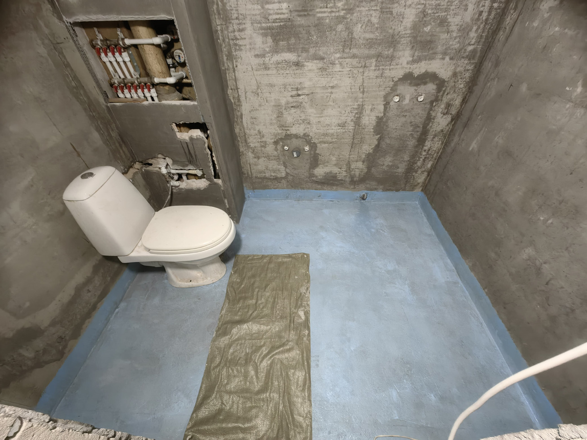 Фото акриловой гидроизоляции на полу