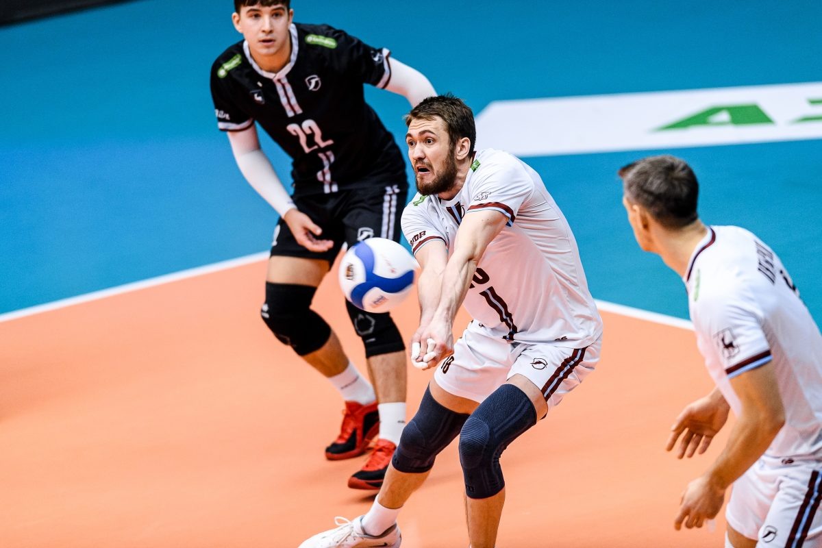    Нижегородцы впервые в чемпионате выиграли с \