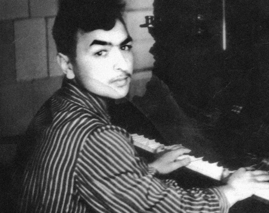  Оганезов учился в центральной музыкальной школе, а затем - в Московской государственной консерватории имени Чайковского (класс фортепиано) / kino-teatr.ru