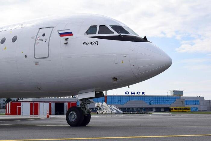 Як-42Д, передняя часть самолета