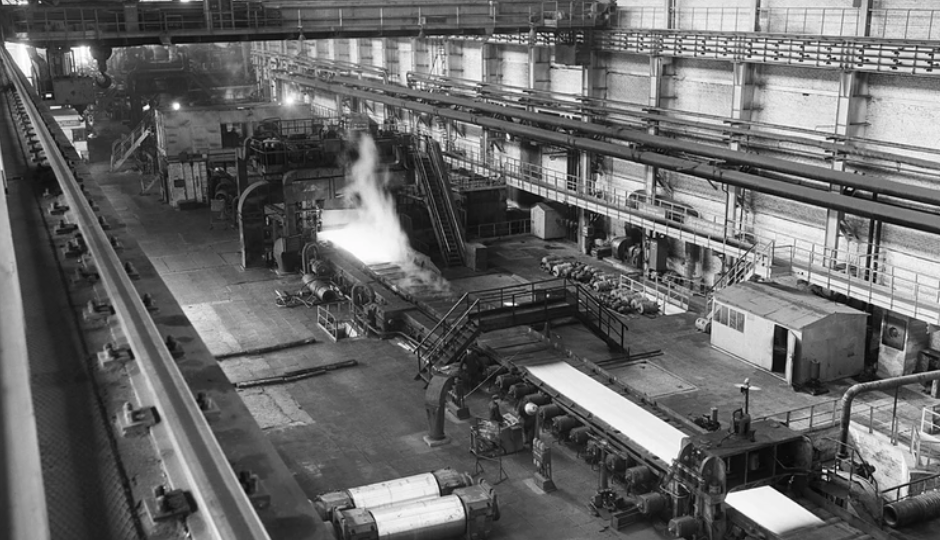 Миф о "9000 заводах Сталина": как фальсифицируется история