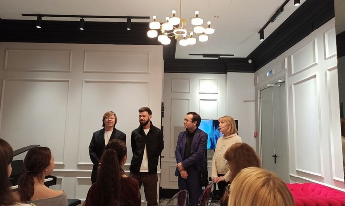    Режиссера Сергея Арцибашева увековечили фреской