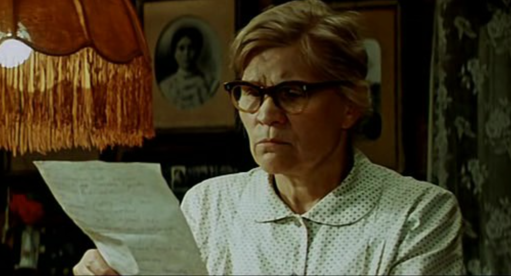 Соседи считали её мужа простым инженером, а он получал сталинские премии в закрытых кабинетах. Кем был муж актрисы Надежды Федосовой