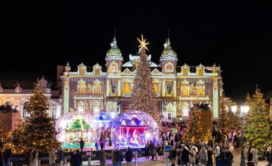 Центральная площадь в Монте-Карло, фото- социальные сети.