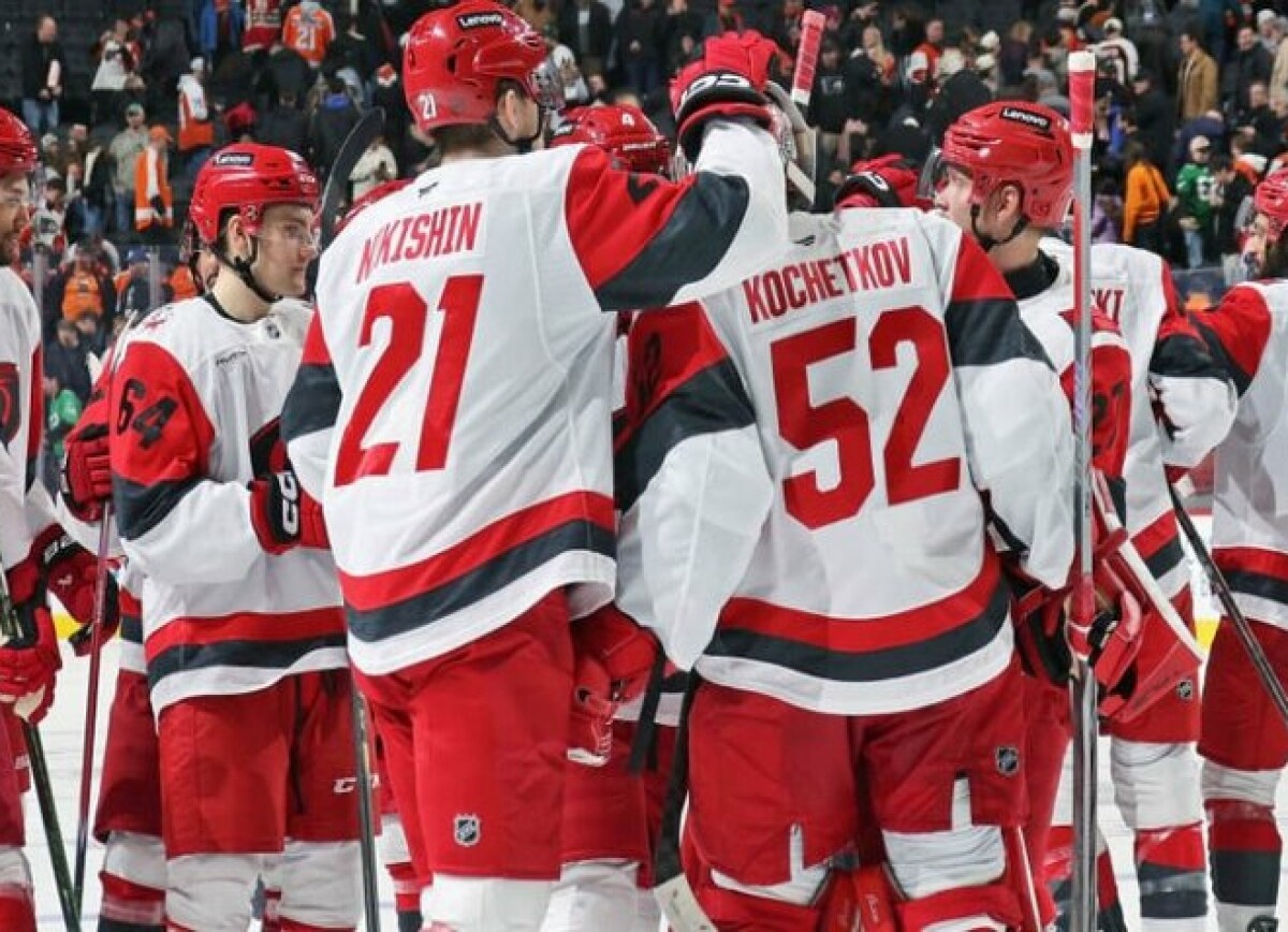     В Каролине о феноменальной серии буллитов Кочеткова с «Флайерз»: именно он помог завоевать очки