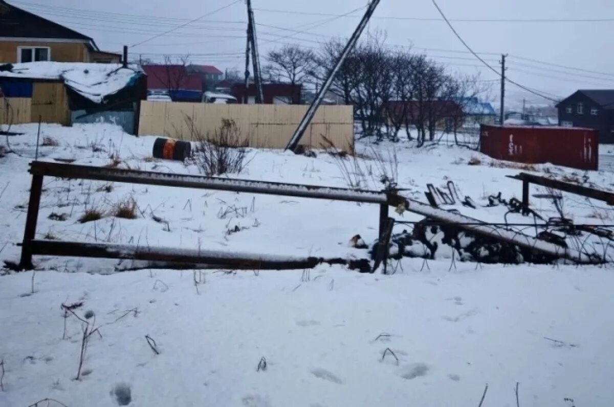    Ураганный ветер оставил жителей Южно-Курильска без света