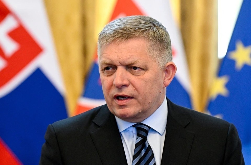    Премьер Словакии Роберт Фицо сравнил Украину с черной дырой GLOBAL LOOK PRESS