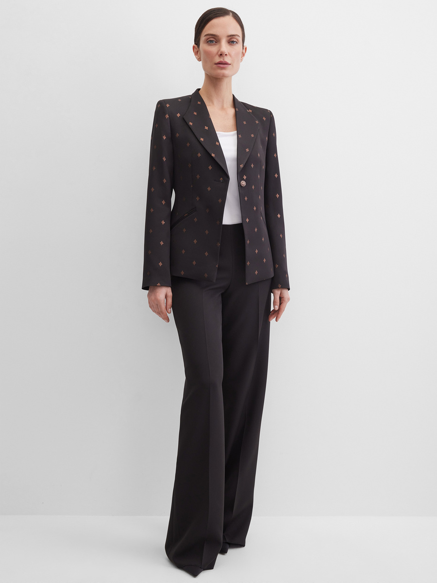 Брюки: 6 990 руб. Модель: 7510000 Артикул ткани: СВ336
Состав: 50% вискоза, 47% полиэстер, 3% лайкра