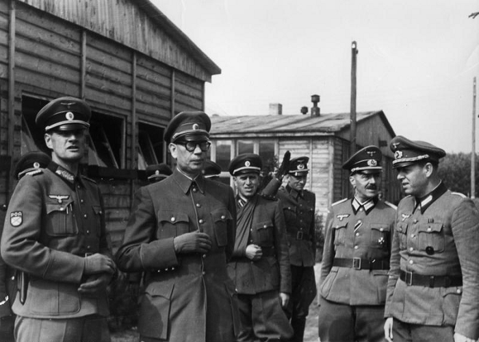 Власов в Дабендорфе