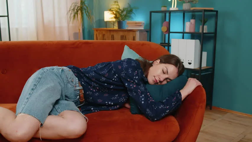 засыпаешь даже днем!