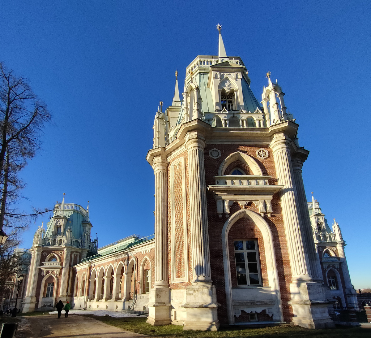Царицыно, Большой дворец, угловая башня