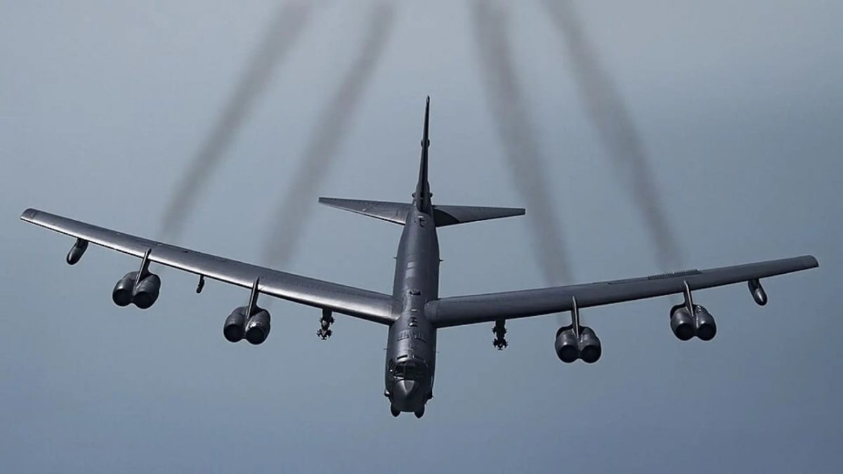    Бомбардировщик B-52 / © Senior Airman Keifer Bowes / Wikimedia Commons