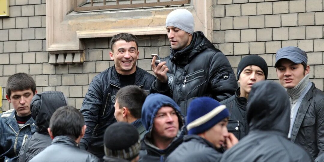 Ещё одна ОПГ. Поплавская ужаснулась: "Просто попытайтесь представить себе эту толпу!"