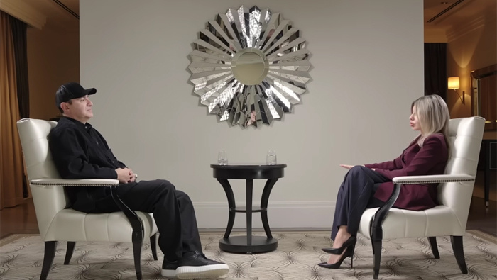    Гарик Мартиросян и Надежда СтрелецКадр из видео