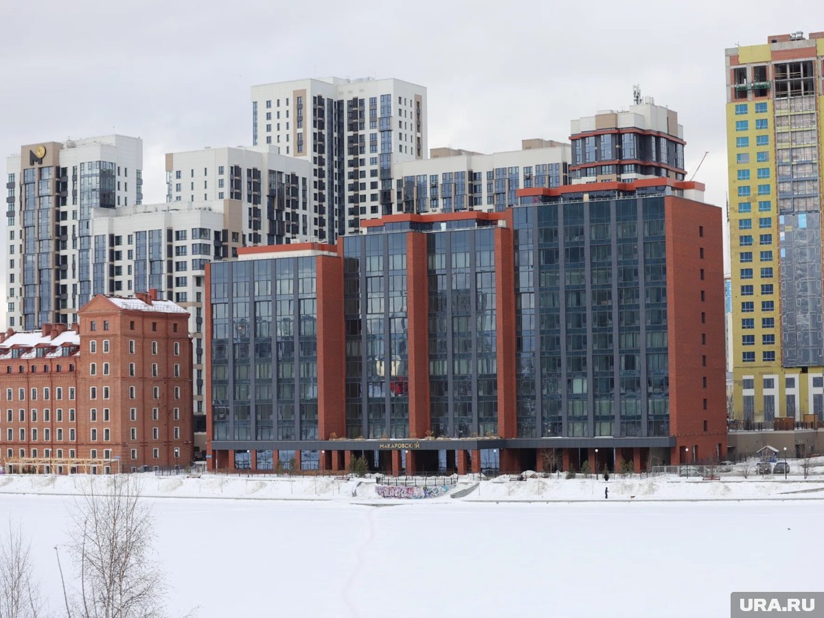     Соседи увидели труп женщины в снегу возле дома (архивное фото)