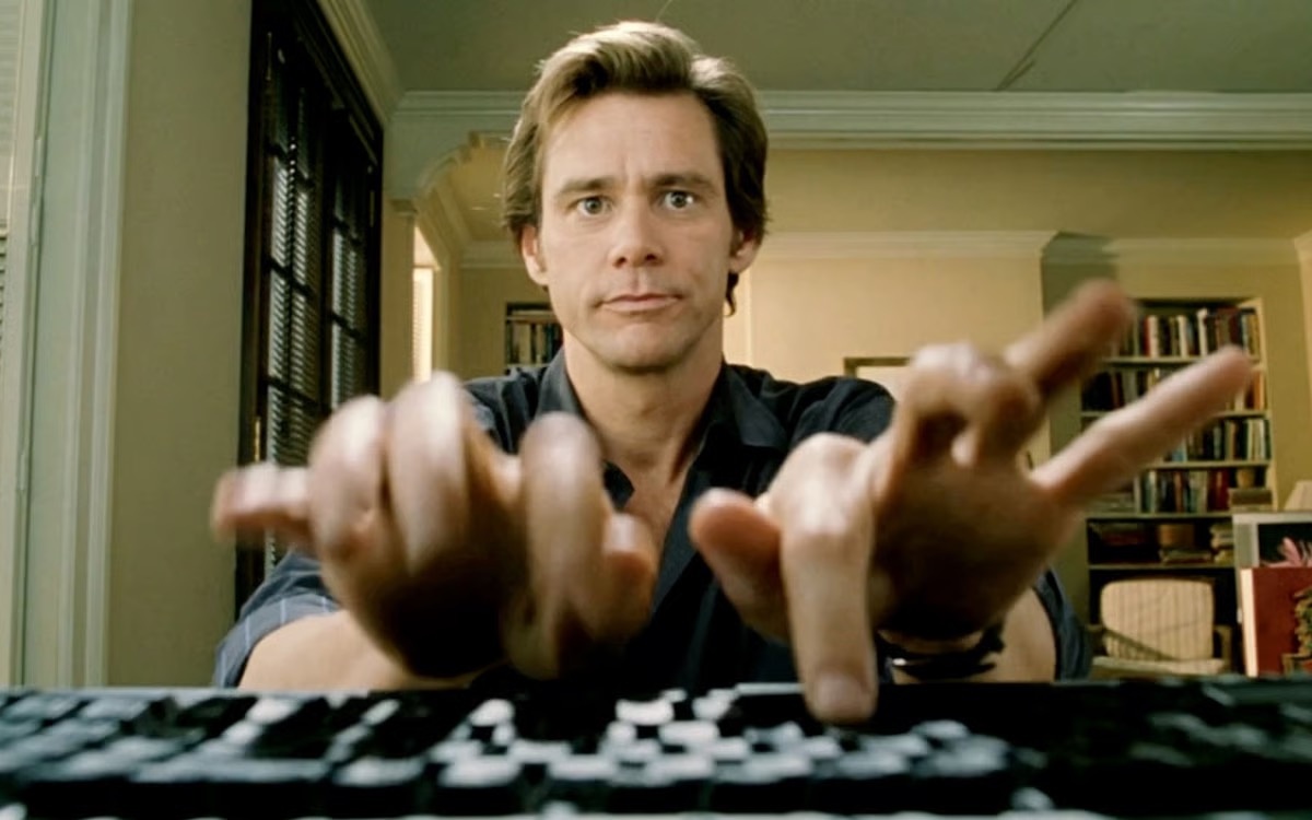 Фото: https://static.standard.co.uk/2024/09/09/14/30/BruceAlmightyAnswersPrayers.jpeg?width=1200&amp;auto=webp&amp;quality=75&amp;crop=5:3,smart