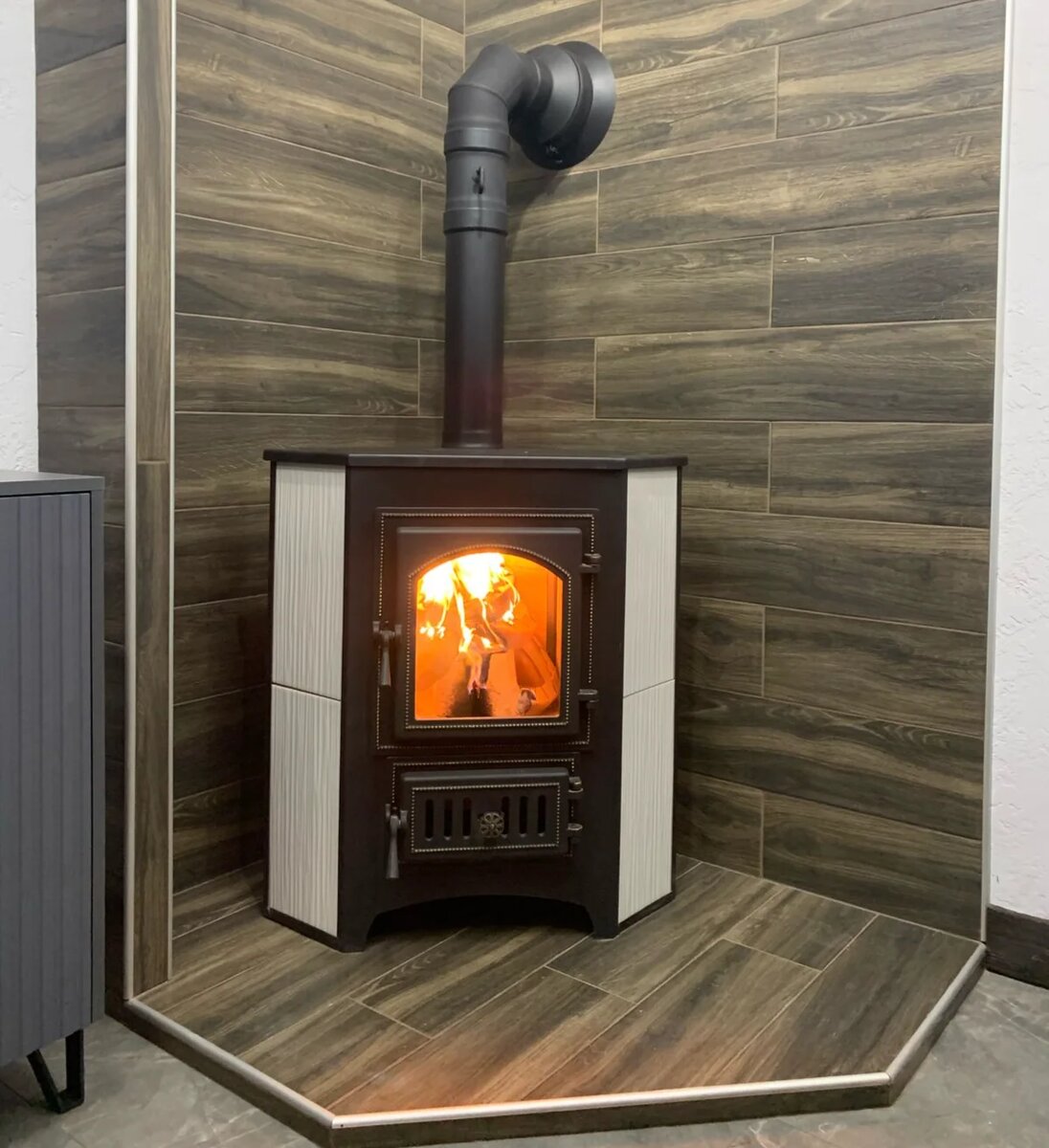 монтаж камина и дымохода под ключ