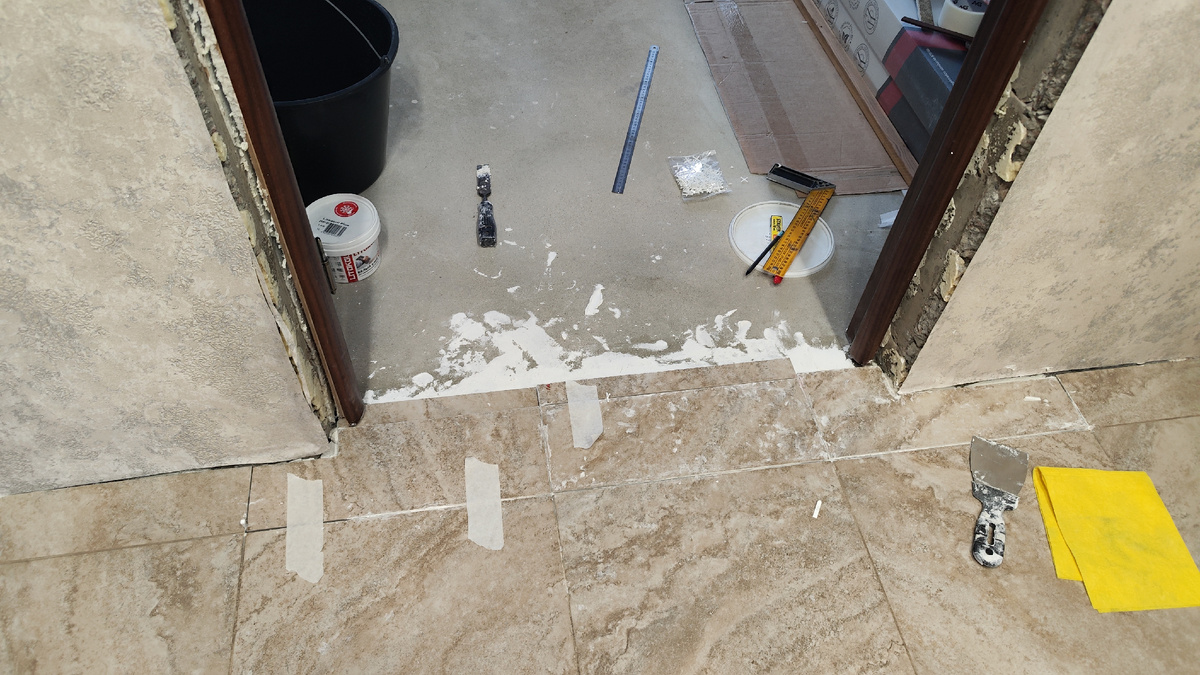 Плитка в коридоре 