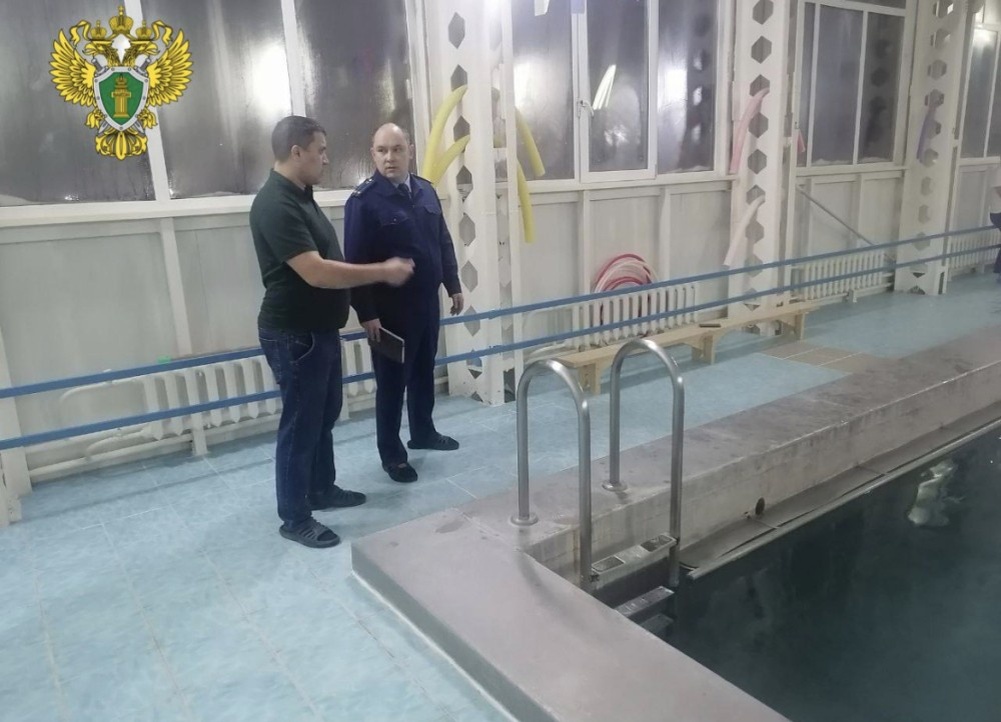    Ученики спортшколы отравились парами хлора в Башкирии