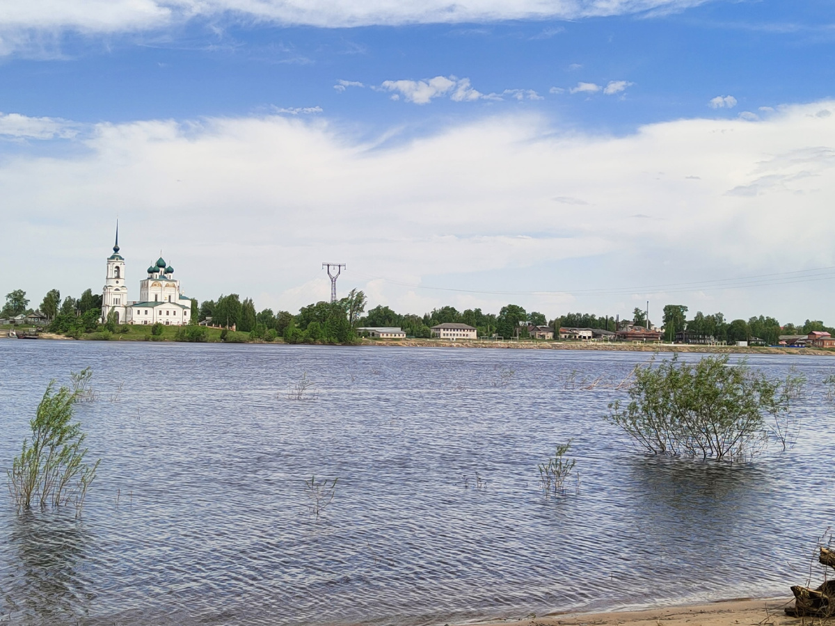 Паромная переправа г. Сольвычегодск.