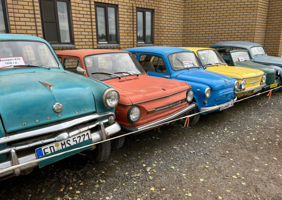 Фото автора. Музейные экспонаты. Машины прошлого.