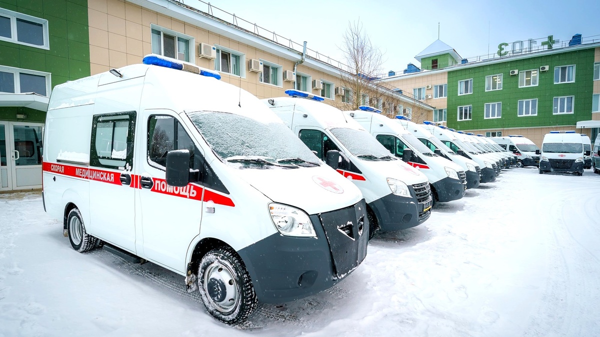    34 медорганизации Югры получат новые машины скорой помощи
