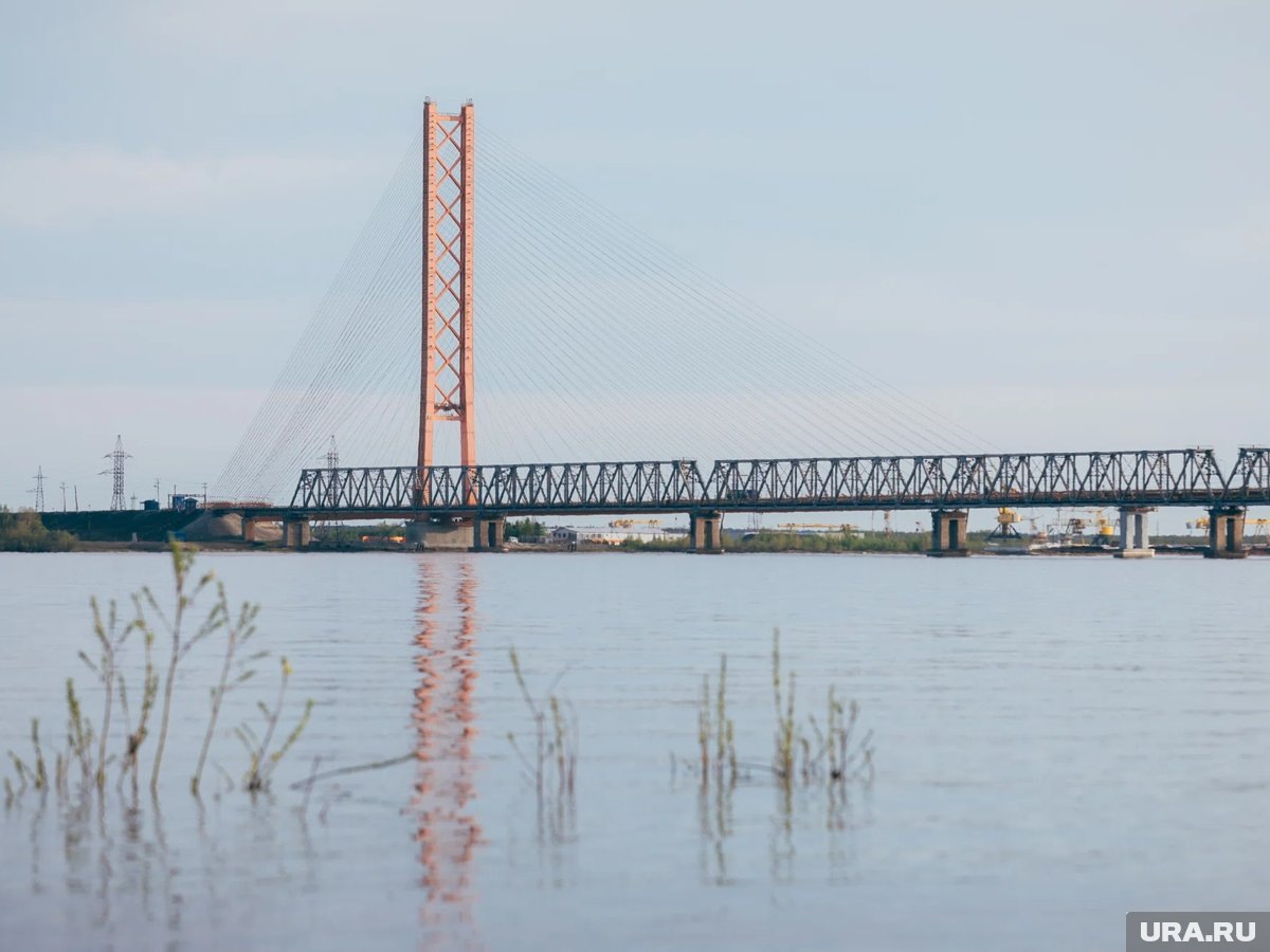    Нефтяная рента позволяла Югре строить без оглядки на экономию