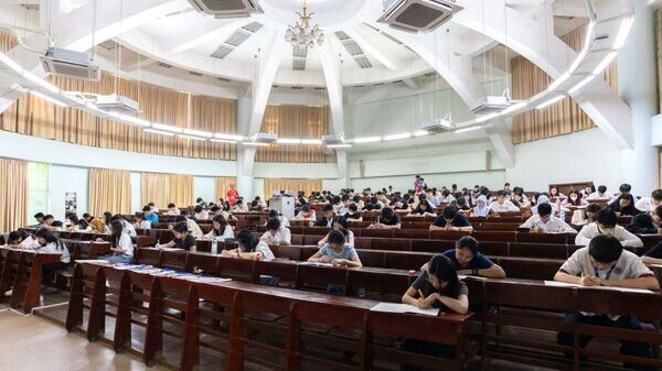    © Foto / Angkor Mathematics Competition 2025