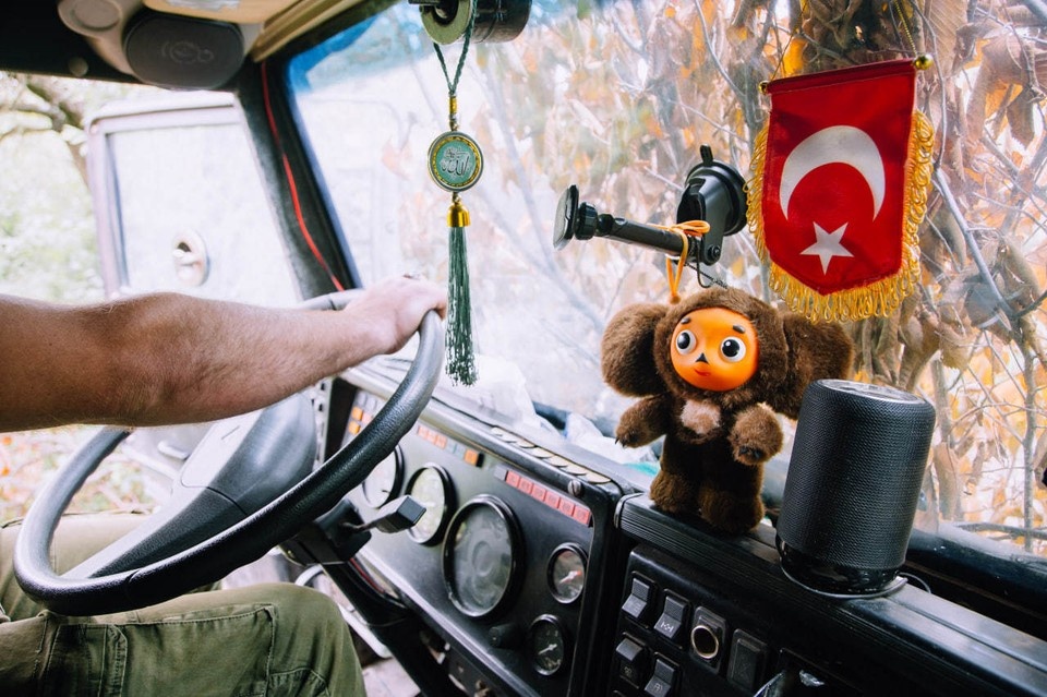    В Куйтуне продают переделанный в дом на колесах ГАЗ «Садко». Григорий КУБАТЬЯН