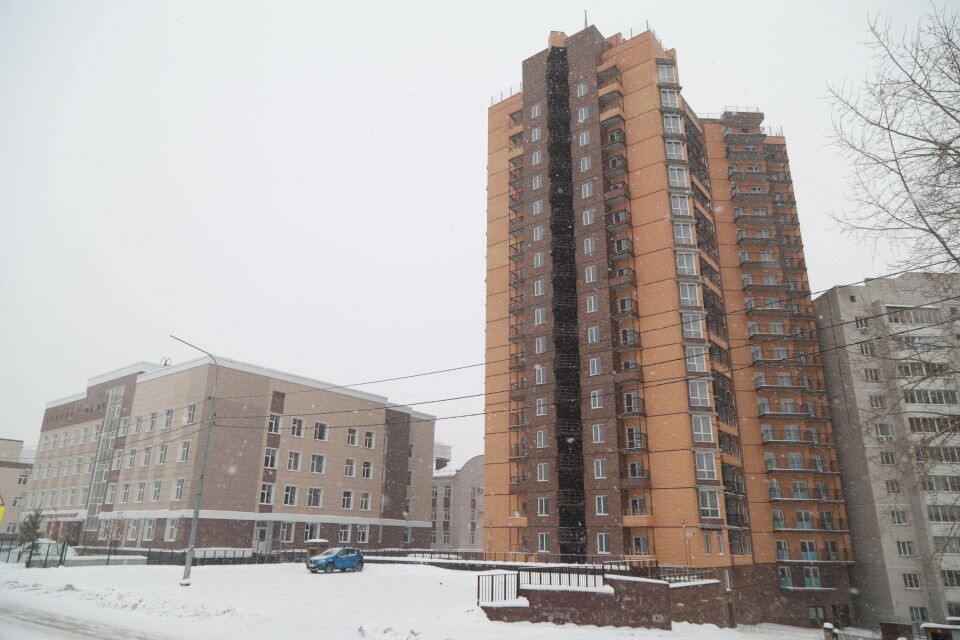    ул. Папанинцев, 143/145 . Источник: Олег Укладов