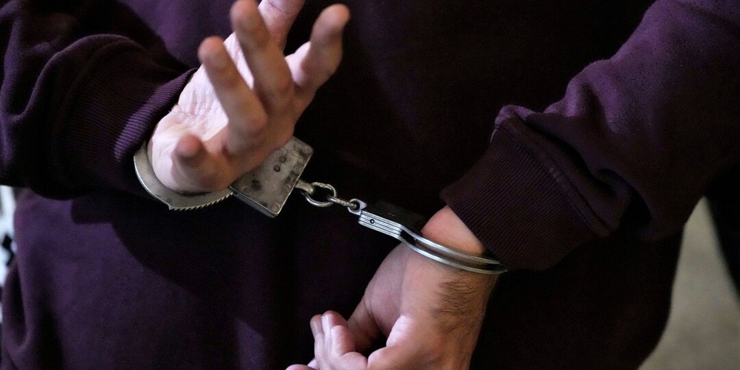 Главу отдела закупок администрации Ялты задержали за мошенничество