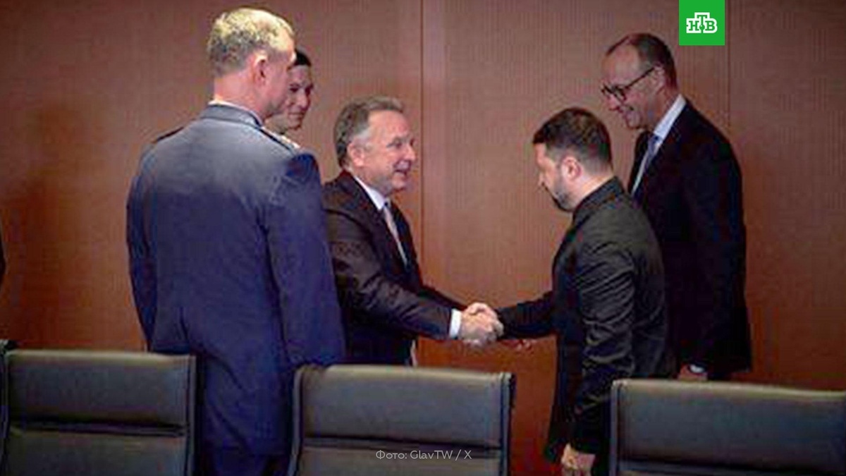    Уиткофф заявил о прогрессе на переговорах с украинской делегацией в Берлине