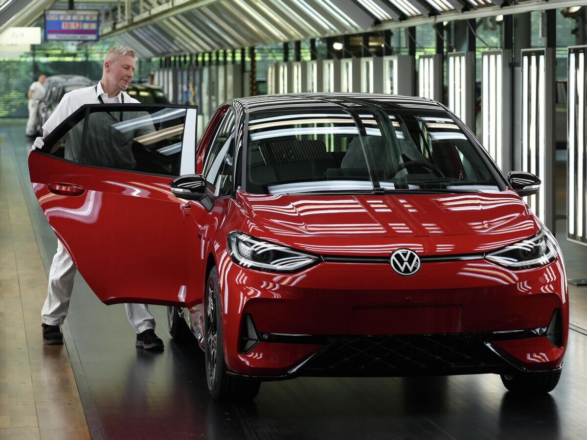    Автомобильный завод Volkswagen в Дрездене, Германия | © Getty Images / Sean Gallup