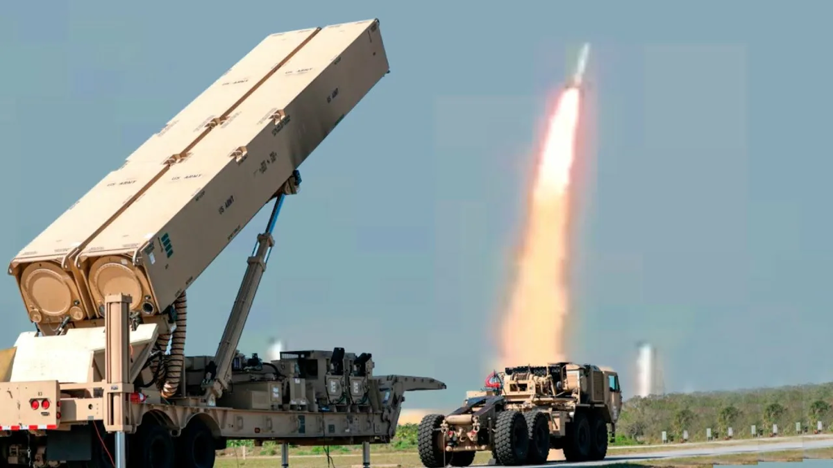 Пуск гиперзвуковой ракеты LRHW Dark Eagle