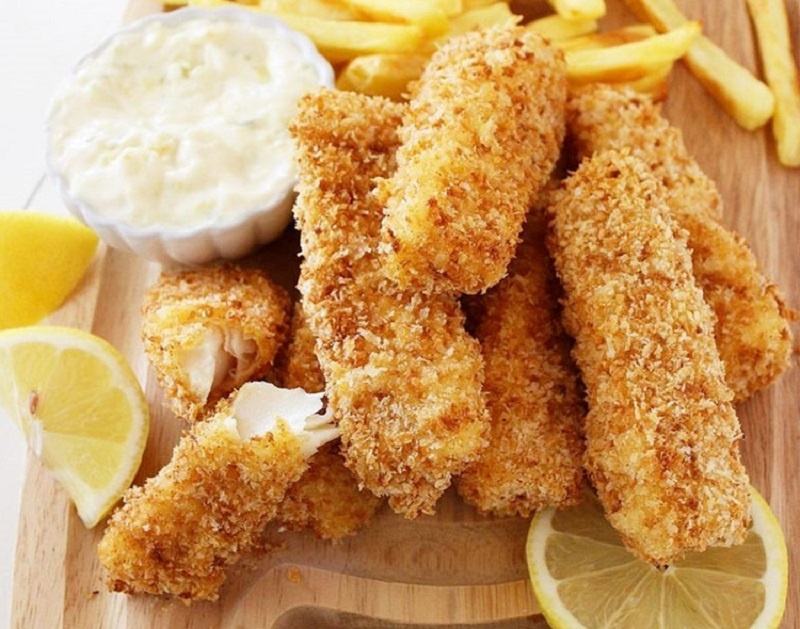Идеальные рыбные палочки из трески: новогодняя закуска, от которой не оторваться