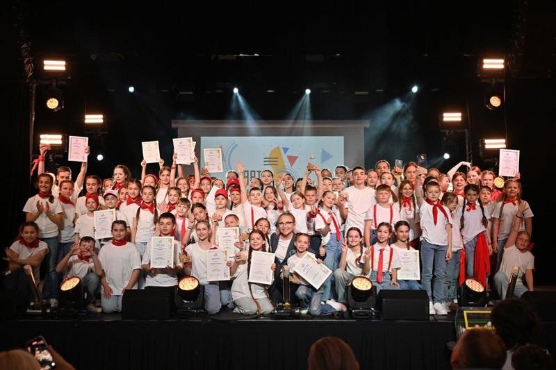    Фото в материале предоставлены пресс-службой фонда «Дети России» / Участники форума «ArtНавигатор»