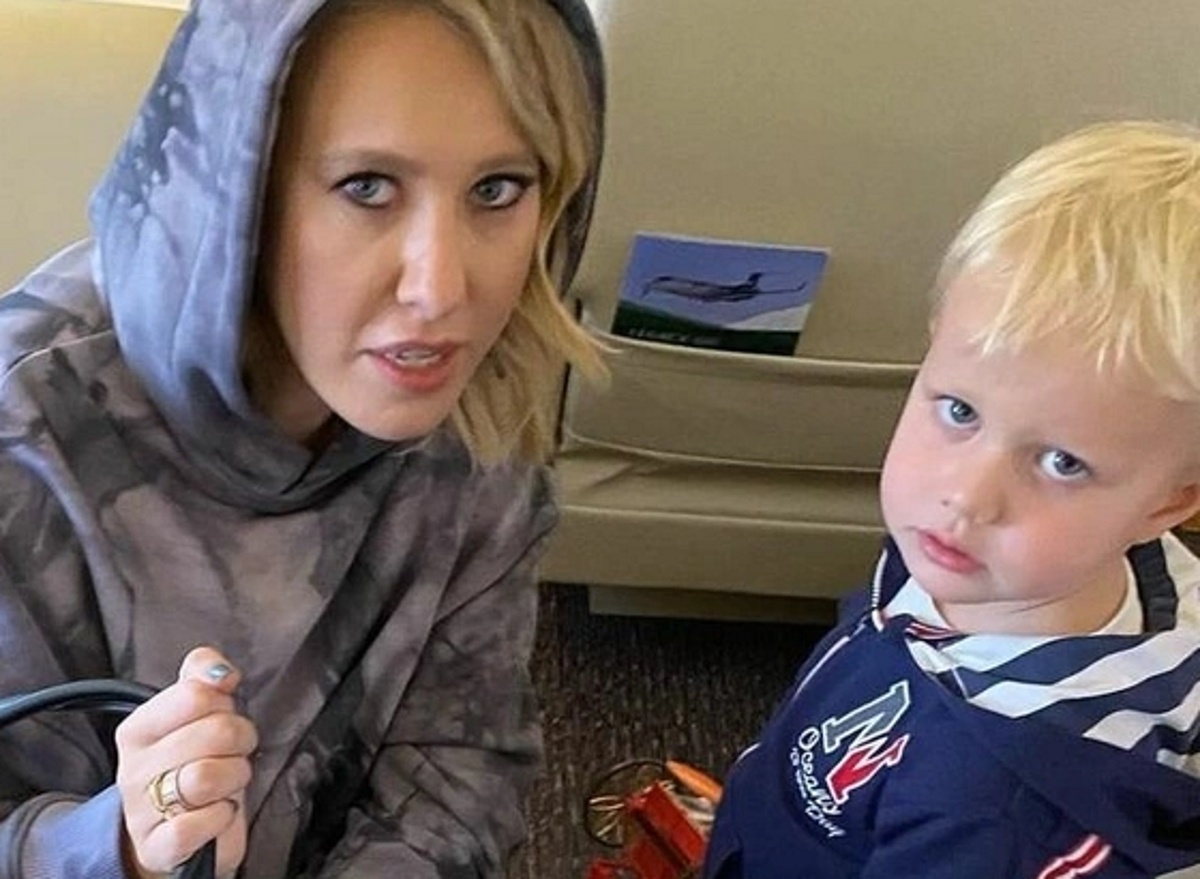 Ксения Собчак с сыном Платоном. Фото: соцсети