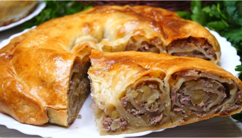 Замесил, свернул, испек. В духовке и за 40 минут: что приготовить на ужин, если нет времени на пельмени...