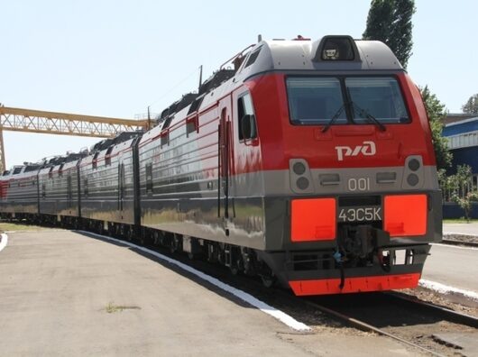     Локомотив поезда //Фото пресс-службы Правительства Ростовской области