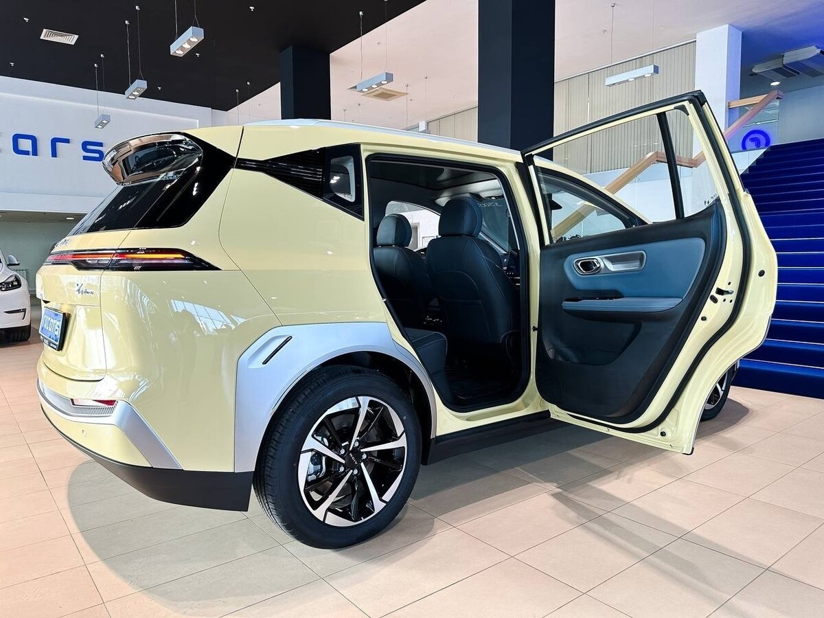 «Яндекс» бросает вызов АвтоВАЗу: IT-гигант выпустит свой авто для такси. Источник иллюстрации - auto.ru