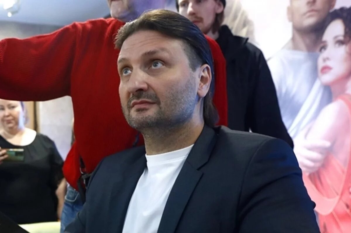    Эдгард Запашный пытается помочь цирку-шапито после атаки БПЛА на Тверь