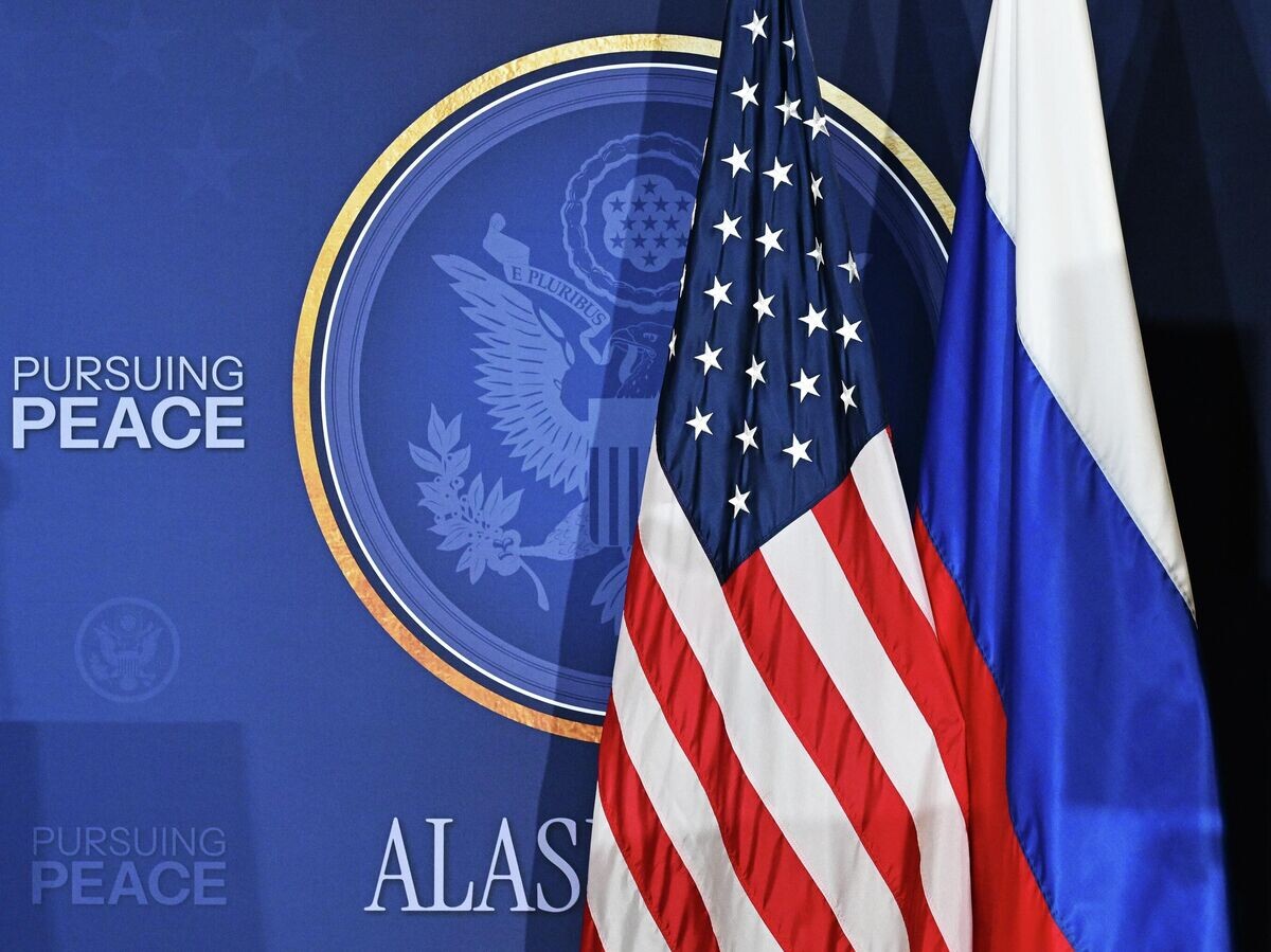    Пресс-центр саммита России и США на Аляске | © РИА Новости / Сергей Бобылев