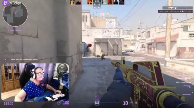    Ольга Ивановна. Скриншот из игры Counter-Strike