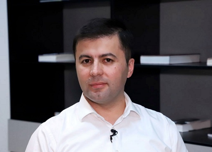 Абдулла Азизов. Фото с сайта kun.uz