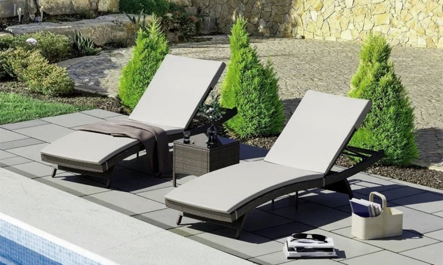 Комфортные пластиковые шезлонги - лучшее решение отдыха на свежем воздухе