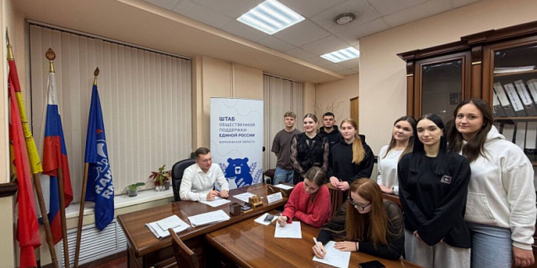 Воронежский депутат обсудил капитальный ремонт СОШ № 21